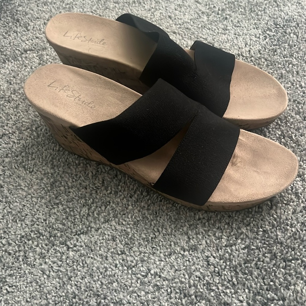 Life stride wedge heals black size 11